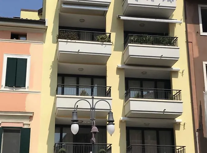 Tilatti Apartament *